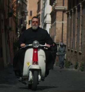 russell crowe in l esorcista del papa 9