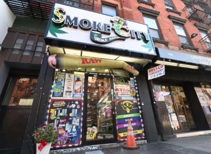 smoke city negozio di cannabis