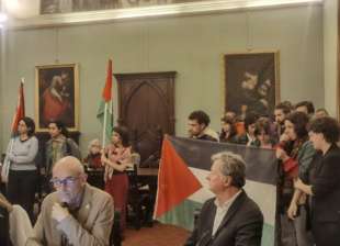 manifestazione anti israele al universita di siena 4