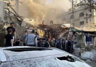 raid israeliano contro l ambasciata iraniana a damasco, in siria 11
