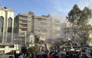 raid israeliano contro l ambasciata iraniana a damasco, in siria 4