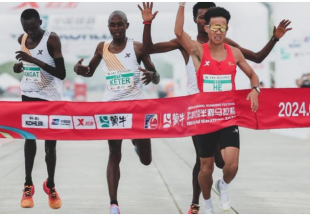 scandalo alla mezza maratona di Pechino Robert Keter Willy Mnangat Dejene Hailu e He Jie