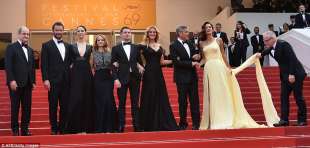 dominic west jodie foster caitriona balfe jack o connell julia roberts george e amal clooney
