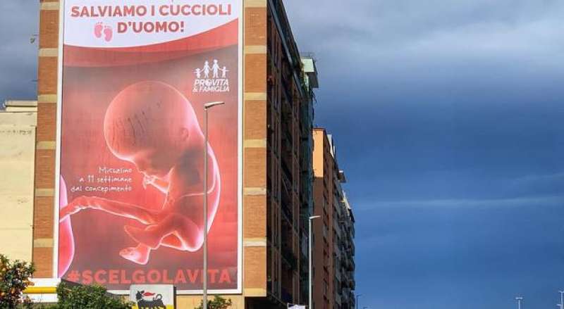 manifesto contro l'aborto via tiburtina roma