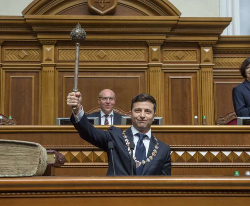 vladimir zelensky giura da presidente dell'ucraina 1