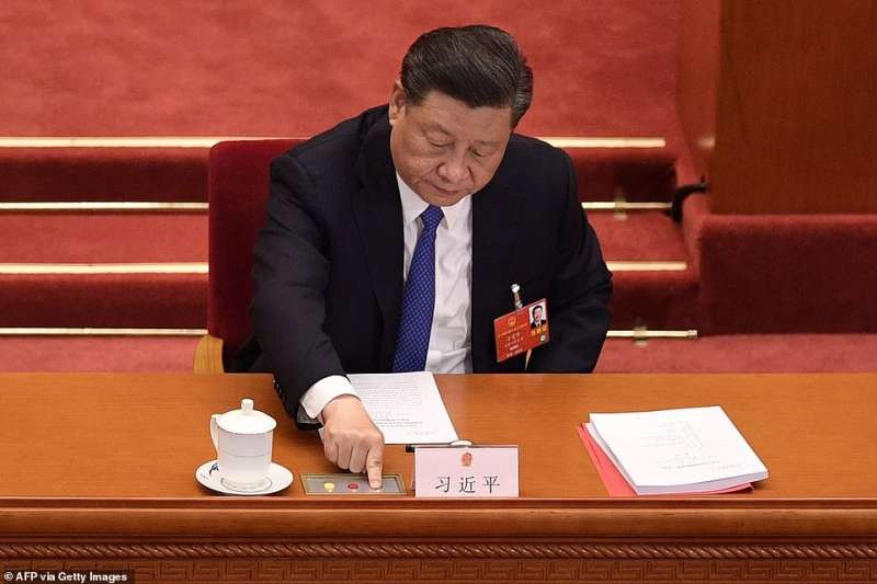 xi jinping vota la nuova legge sulla sicurezza nazionale di hong kong