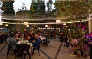 il giardino del ristorante mediterraneo