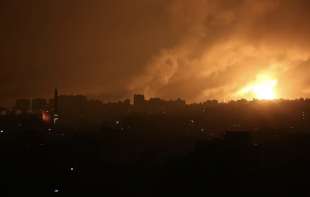 israele attacca la striscia di gaza 19