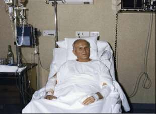 karol wojtyla in ospedale dopo l'attentato