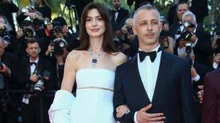 anne hathaway jeremy strong a cannes prima di armageddon time