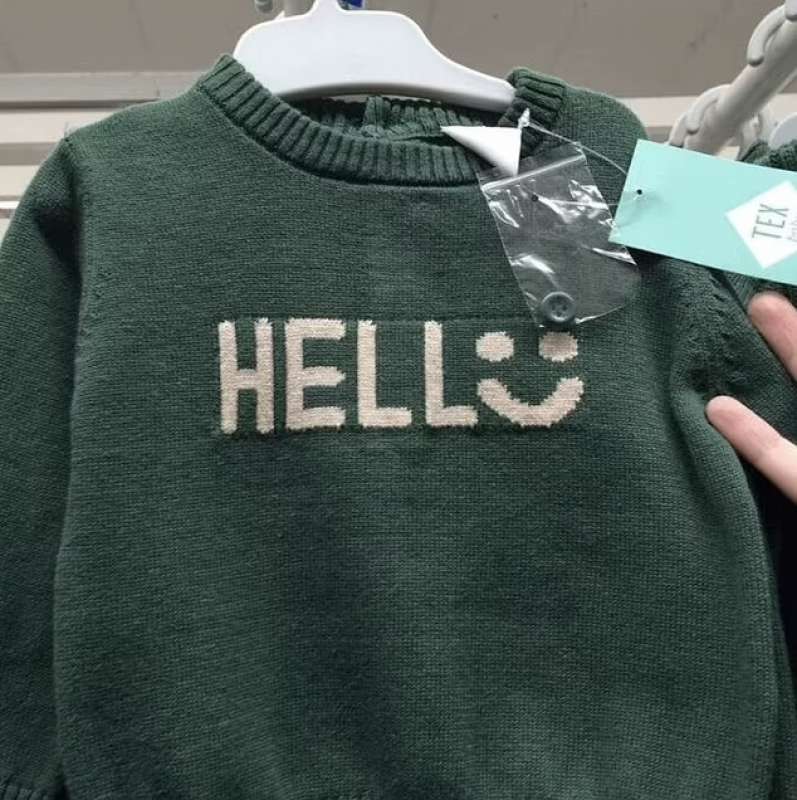 maglione con messaggio infernale