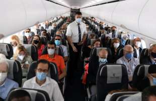 mascherine in aereo 1
