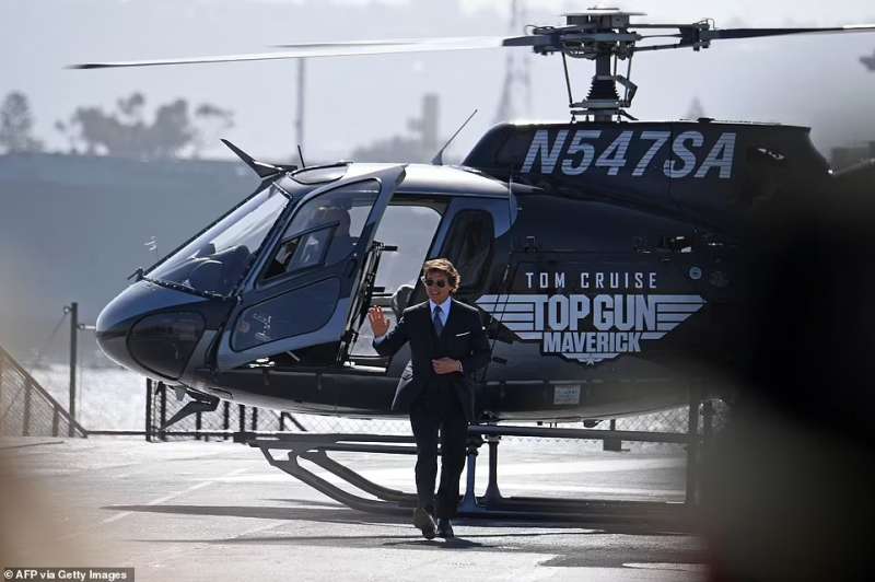 Tom Cruise alla premier di Top Gun- Maverick