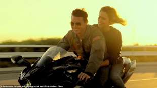 Tom Cruise e Jennifer Connelly nel film originale