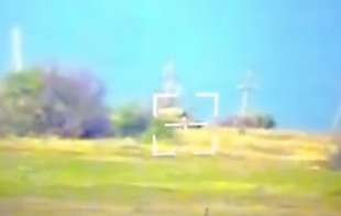 veicolo corazzato russo tzm t distrutto da un missile ucraino 5
