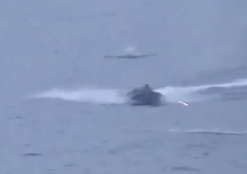 drone ucraino abbatte una nave russa nel mar nero 5