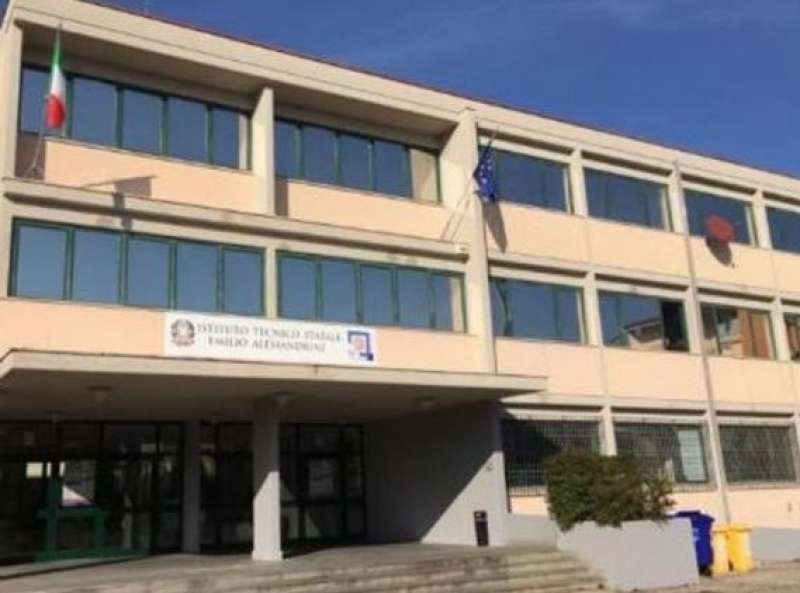 istituto superiore Alessandrini ad Abbiategrasso - Milano