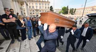 funerali luciano di bacco foto mezzelani gmt3