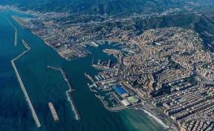 nuova diga al porto di genova - cantieri