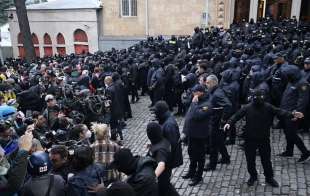 proteste contro la legge sugli agenti stranieri a tbilisi, georgia 3