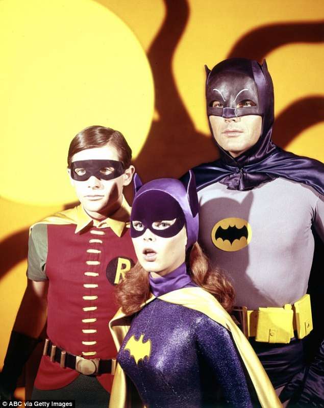 batman con robin e bat girl
