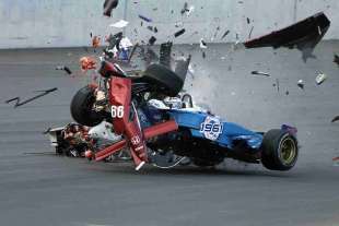 alex zanardi incidente sul circuito di lausitzring nel 2001