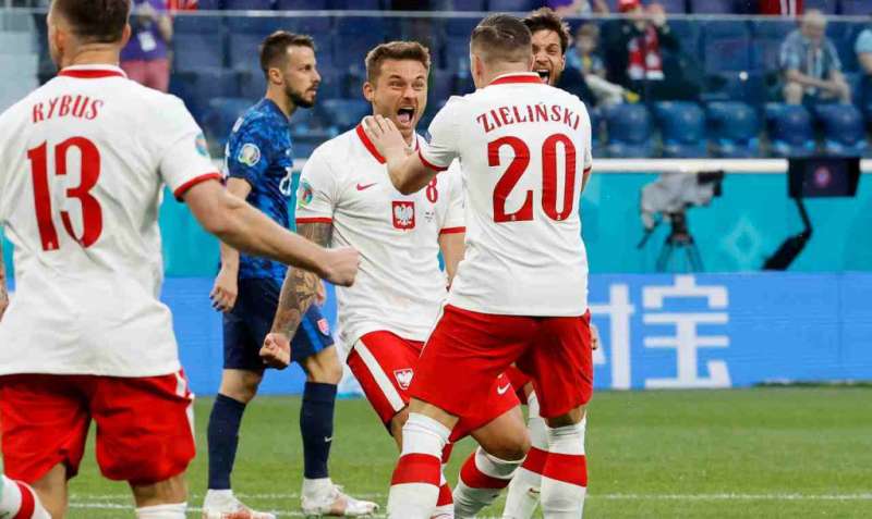 gol linetty polonia slovacchia euro 2020