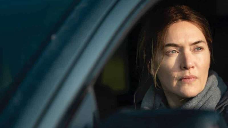 kate winslet omicidio a easttown