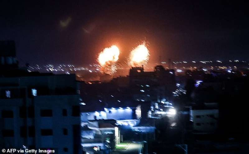 Le esplosioni a Gaza 2