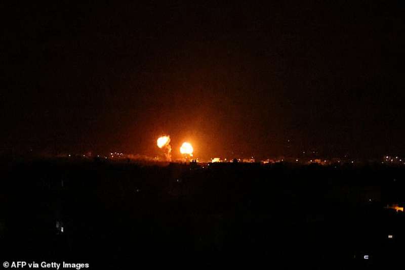 Le esplosioni a Gaza 4