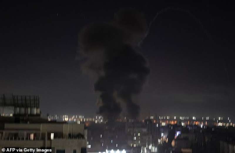 Le esplosioni a Gaza 6