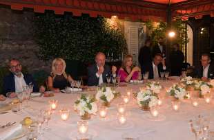 ospiti a tavola per la special edition del cenacolo a roma foto di bacco (2)