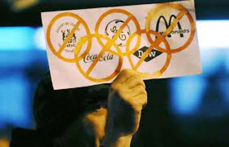 proteste olimpiadi tokyo 1