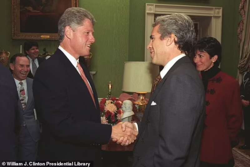 Bill Clinton con Jeffrey Epstein