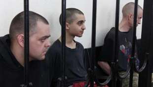 i tre combattenti condannati a morte nella repubblica di donetsk 7