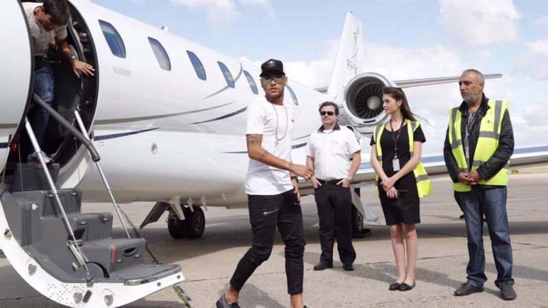 il jet privato di neymar