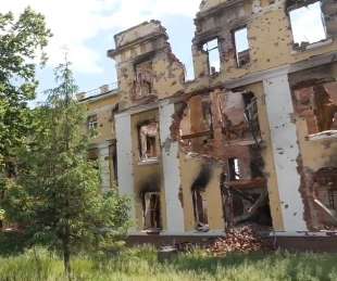 la scuola distrutta di kharkiv