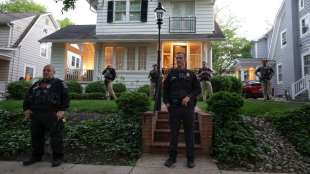 Polizia intorno alla casa di Brett Kavanaugh