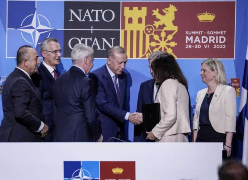 VERTICE NATO MADRID - ERDOGAN TOGLIE LIL VETO A SVEZIA E FINLANDIA