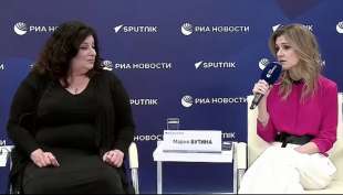 Tara Reade a Mosca con Maria Butina
