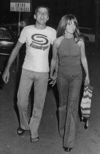 gianni morandi con la moglie laura nel 1974