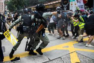 proteste e arresti a hong kong 1 luglio 2020 6