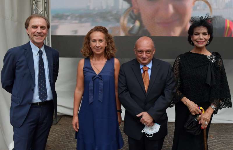 marisela federici gerardo amaduzzi ambasciatore italiano in colombia con sua moglie e giovanni parapini foto di bacco