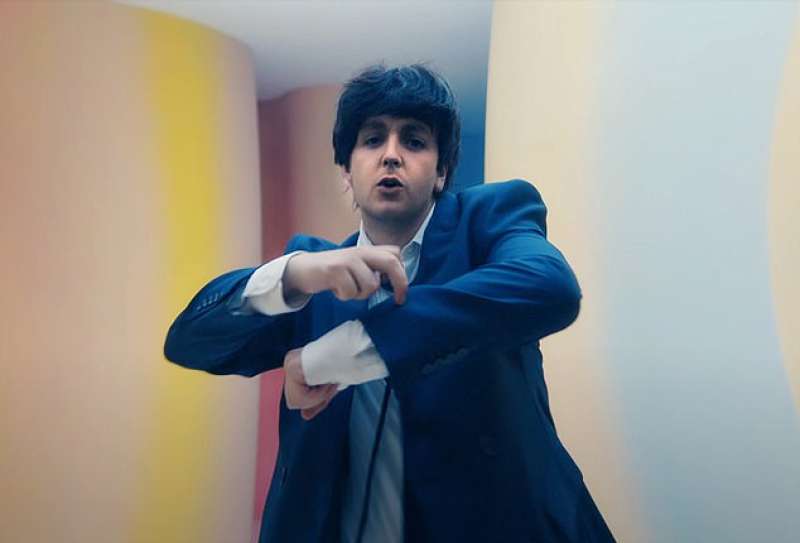 Paul McCartney nel video Find My Way
