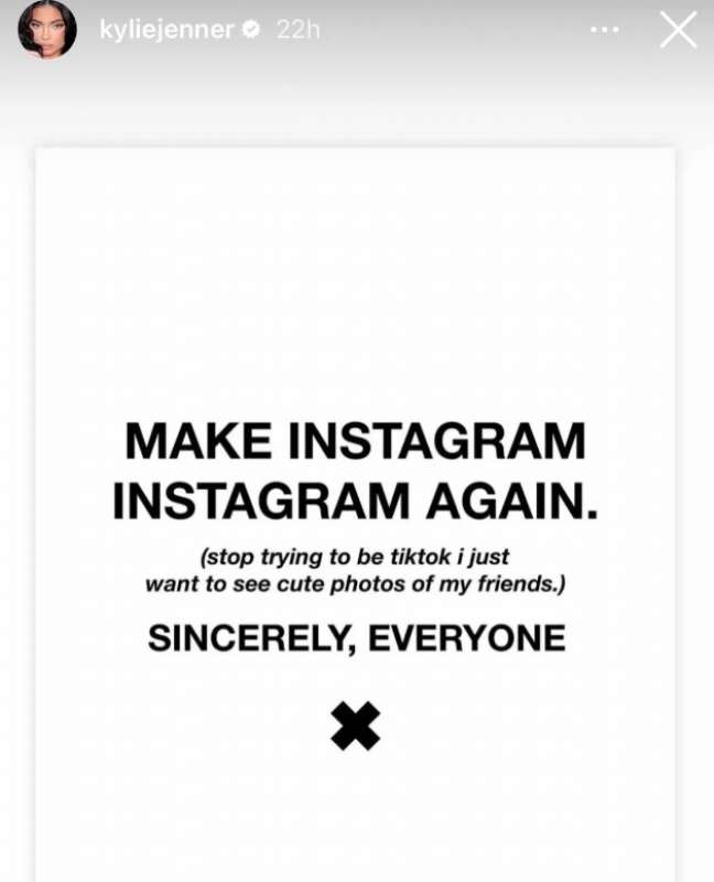 il post di kylie jenner dove chiede di make instagram instagram again