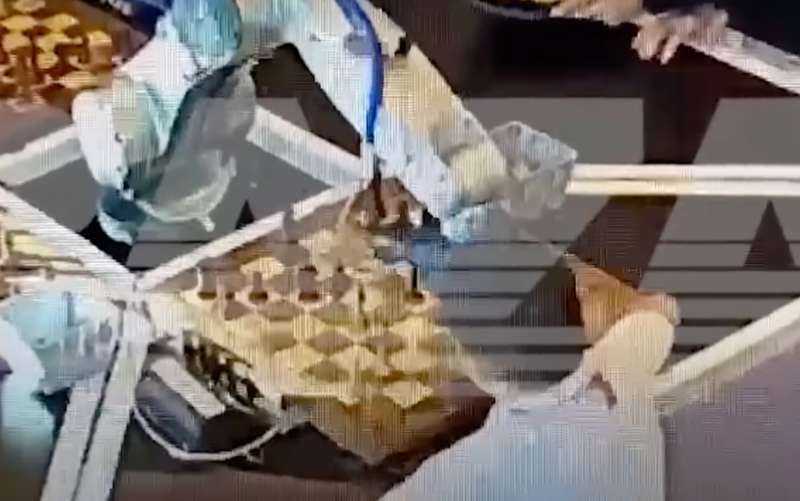 robot scacchi. 3