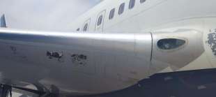 boeing 767 danneggiato dalla grandine a milano
