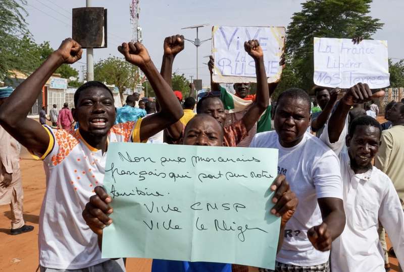 proteste anti francesi a diamey in niger 2