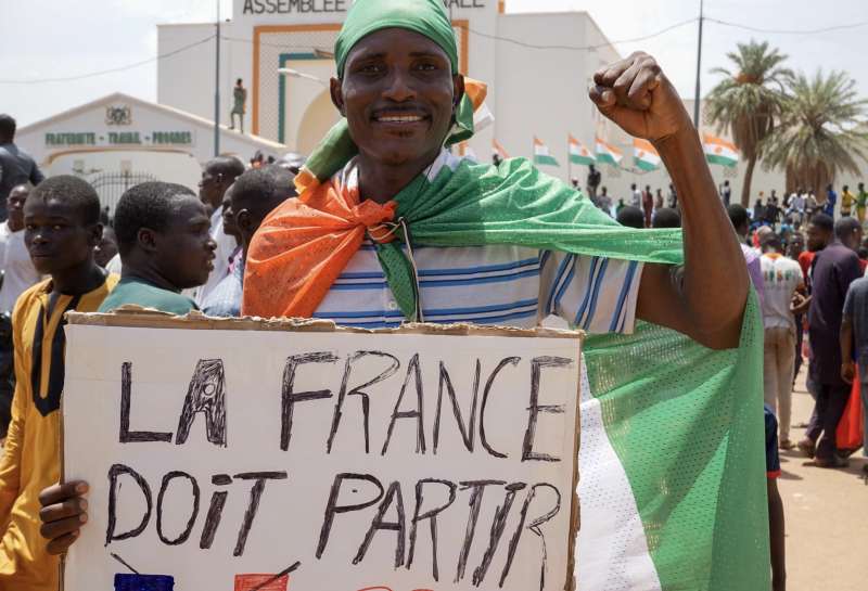 proteste anti francesi a diamey in niger 4
