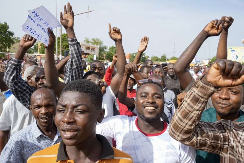 Proteste anti francesi a niamey in niger 5 - Dago fotogallery